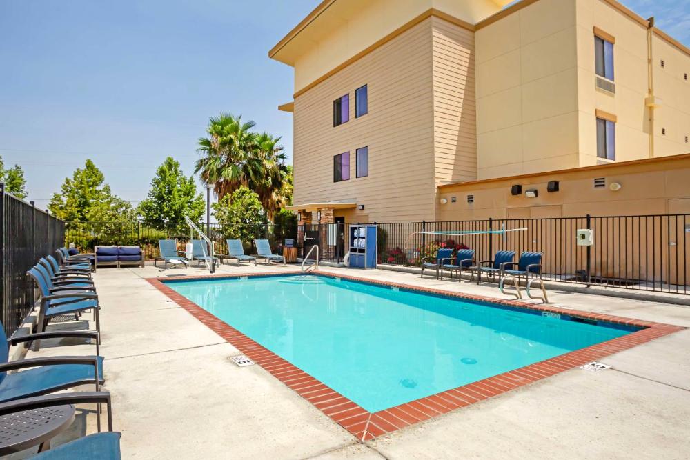 Best Western Plus Coalinga Inn